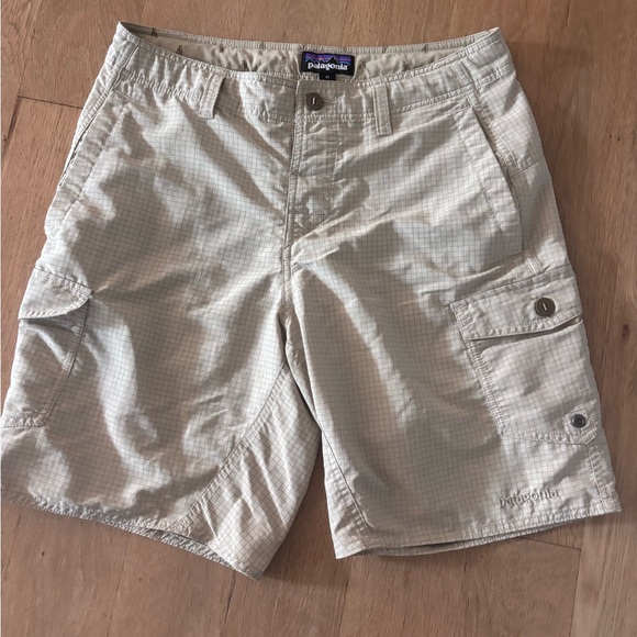 Patagonia Other - Patagonia Men's Light Tan Cargo Shorts